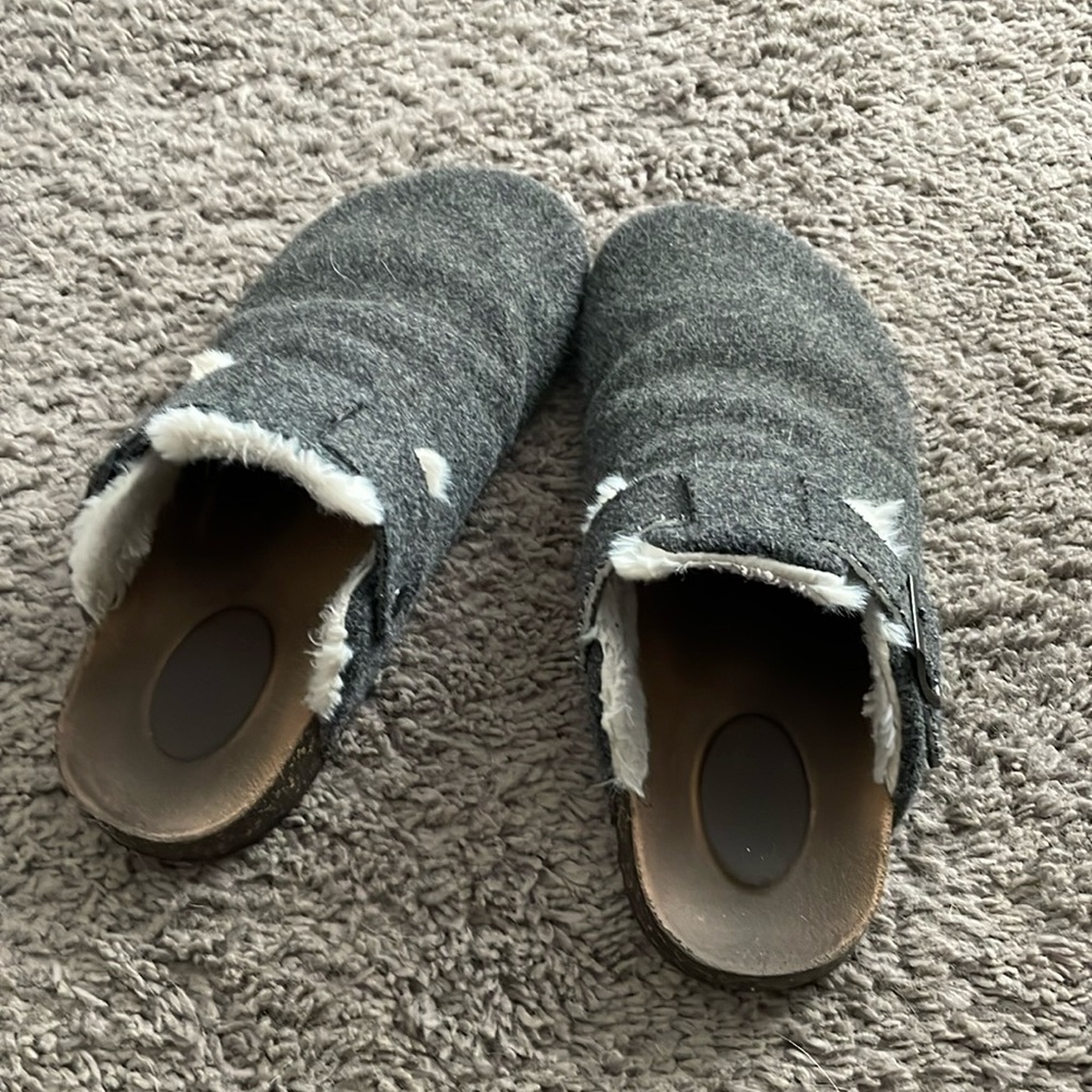 Slip on clogs